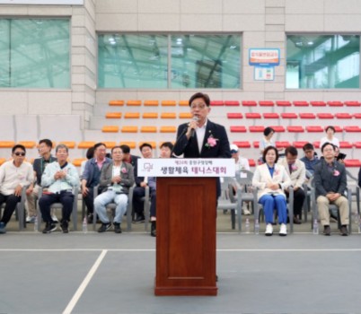 테니스1.jpg width: 100%; height : 150px