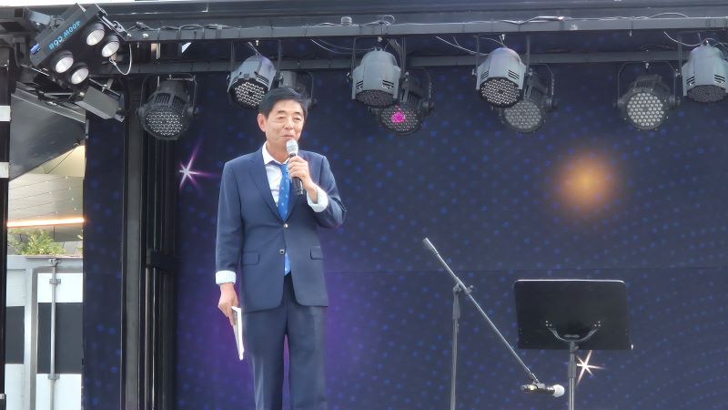 사회자.jpg