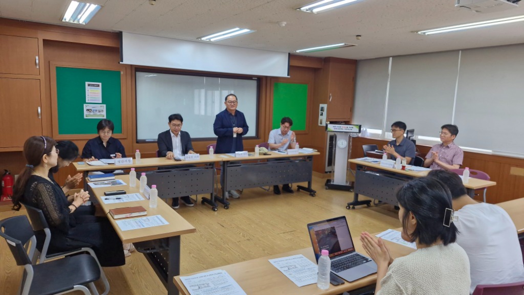 사진2_학부모간담회.jpg