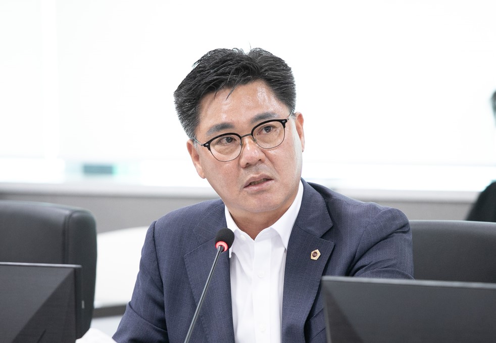 250714 정하용의원  경기도교육청 2025년 1회 추경 교육시설환경개선 예산 54억 원 확보.jpg