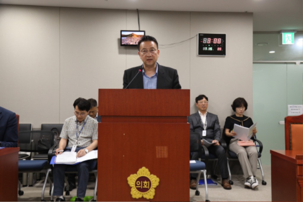 250716 백현종 의원, 경기도 공공주택지구 기업유치 활성화 지원 조례안 상임위 통과 (1).JPG