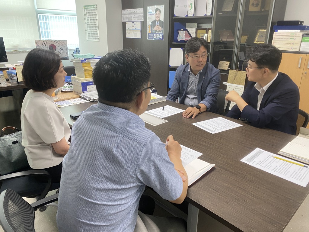 250723 최만식 의원, 시비 100% 운영은 한계... 종합복지관 도비 지원 필요.jpg