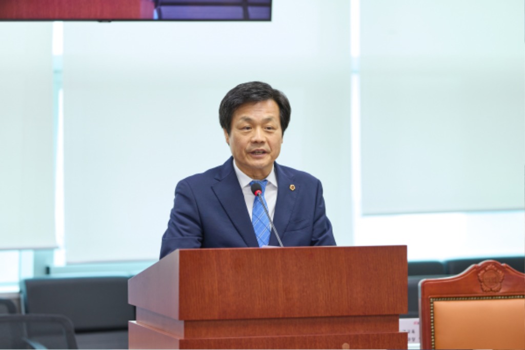 250723 문형근 의원, 경기도 여성인력개발협의회 운영 조례안 본회의 통과 (2).jpg