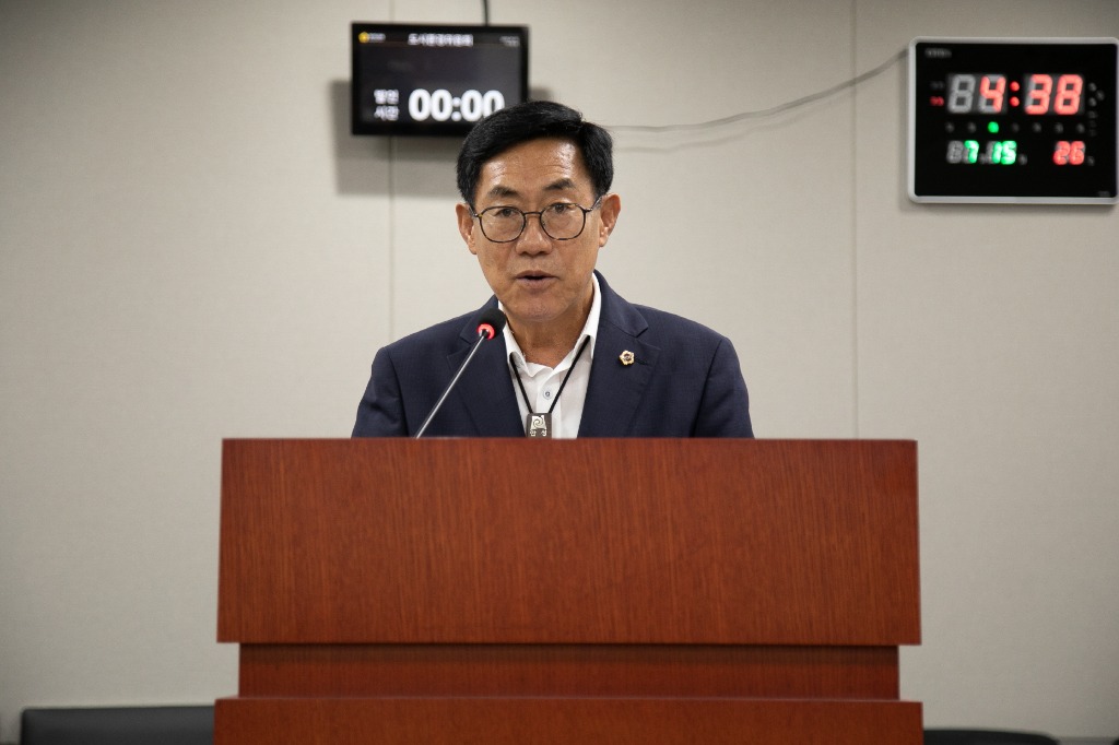 250723 박명수 의원, 취수 기능 상실한 상수원보호구역 해제를 위한 수도법 개정 촉구 건의안 본회의 통과.jpg