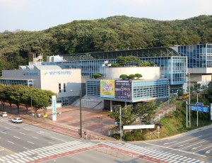 중원유스센터 전경.jpg