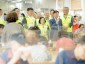 1. 신상진 성남시장이 15일 수정노인종합복지관 ‘어르신 보양식 나눔 행사’에서 인사말을 전하고 있다.jpg
