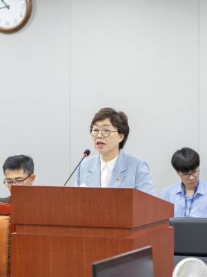 250717  박옥분 의원, 경기도 지반침하 사고 선제적 대응 위한 조례 개정안 심사 통과 (1).jpg