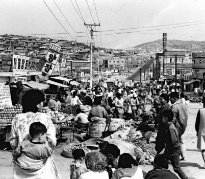 1970년대 성호시장.jpg
