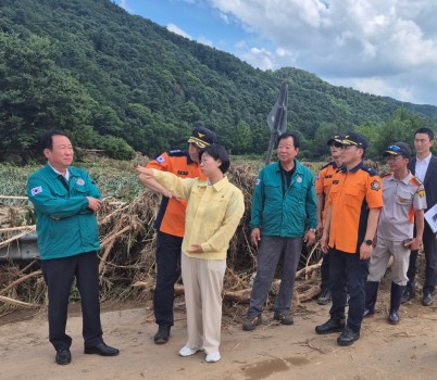 250721 안전행정위원회, 가평군 ‘특별재난지역 선포’ 촉구… 수해 복구 지원 총력 (1).jpg width: 100%; height : 150px