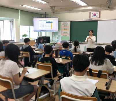 서현유스센터 1인1악기 프로그램 진행 사진.jpg width: 100%; height : 150px