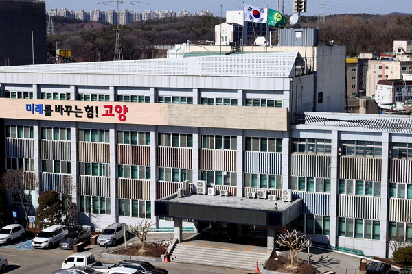 20250806_고양시, 또다시 백석이전 추진... 변재석 의원 “행정 기만의 극치, 시장 책임 피할 수 없어”.jpg