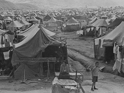 1970년대 서울 판자집 철거민을 강제 이주시킨 광주대단지. 이들에게 주어진 것은 군용 텐트뿐이었다..jpg