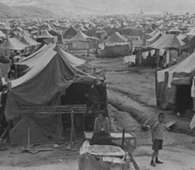 1970년대 서울 판자집 철거민을 강제 이주시킨 광주대단지. 이들에게 주어진 것은 군용 텐트뿐이었다..jpg width: 100%; height : 150px