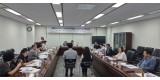 감사관-20일 시청푸른도시사업소 회의실에서 성남시 시민고충처리위원회가 시민참여단과 함께 첫 고충민원 배심제를 진행하고 있다..jpg