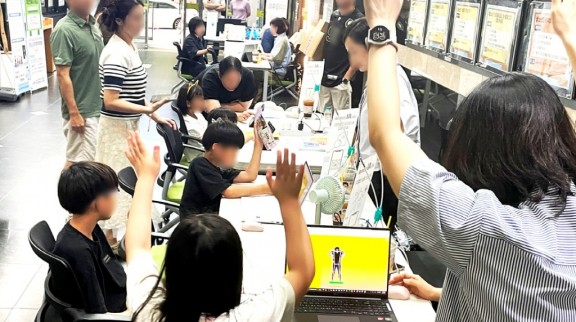 나도AI크리에이터 성과공유회_AI 체험활동 사진.jpg