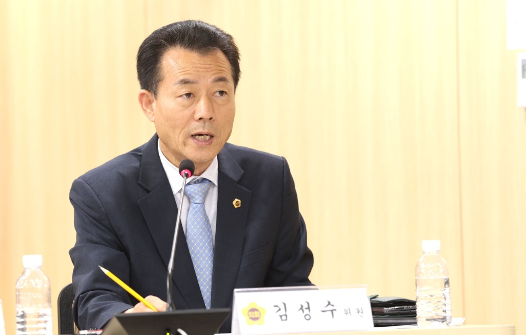 250904 김성수 의원, 마을버스 공공성 강화를 위해 경기도가 나서야(1).JPG