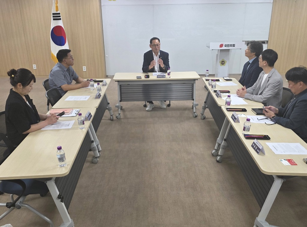 250905 김완규 의원, 경기도 구강건강 증진 조례 제정 관련 정담회 개최.jpg