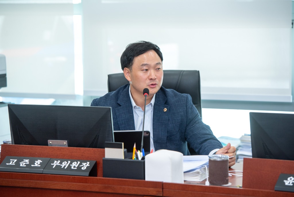 250911 고준호 의원, 경기도 사회서비스원 존재 이유 의문... 정책 실패 인정해야.jpg
