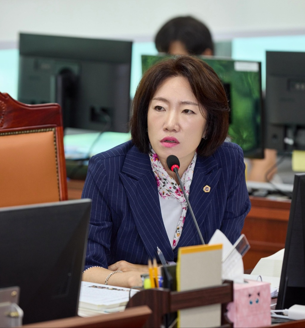 250911 이혜원 의원, 통합재정안정화기금, 반복적 내부융자 구조적 재정왜곡 우려...현금성 복지 재원 시·군에 전가하지 말아야.jpg