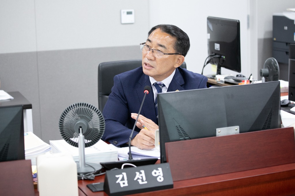 250911 김선영 의원, 경기도사회적경제원 원장 후보자 인사청문회에서 사회적경제 조직 지원의 전문성·책임성 강조.jpg
