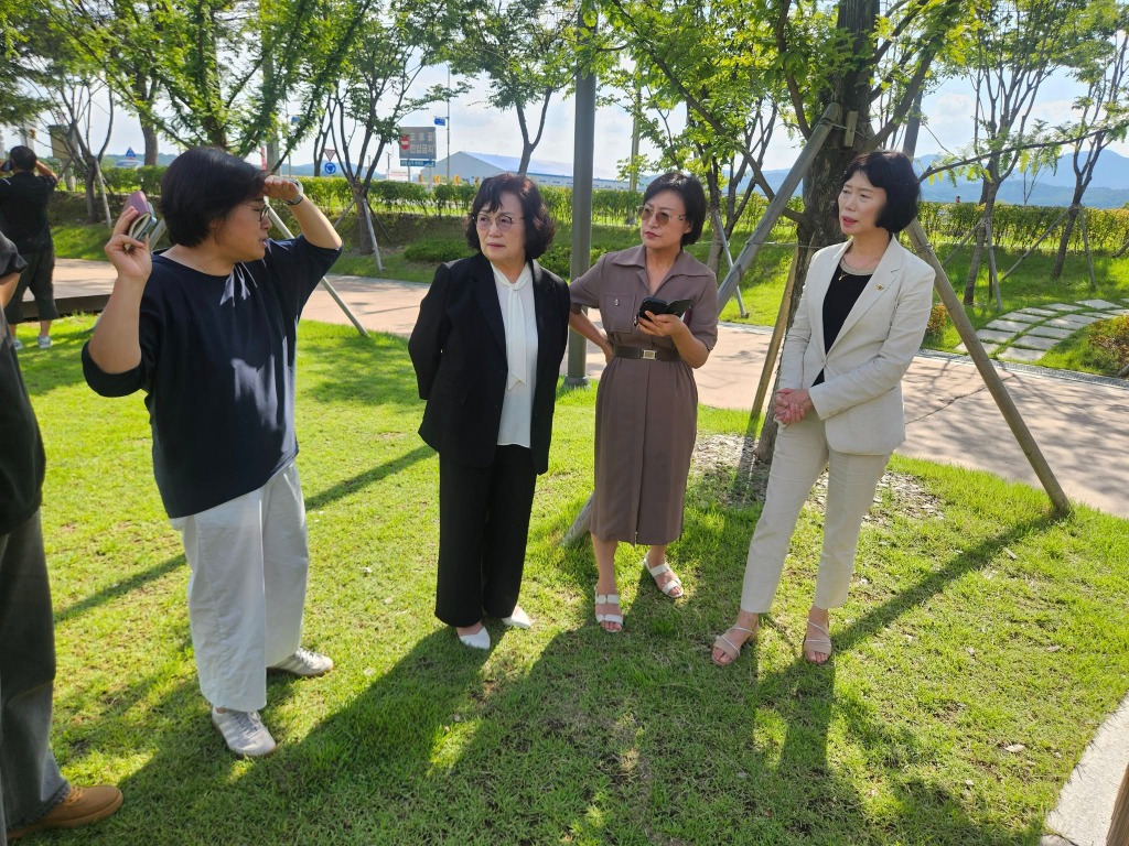 박명순 의원, 태평공원 민원 현장 점검…주민 불편 해소 총력