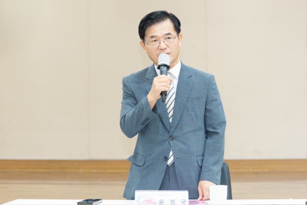 2025 성남페스티벌 기자간담회_윤정국 성남문화재단 대표이사.jpg