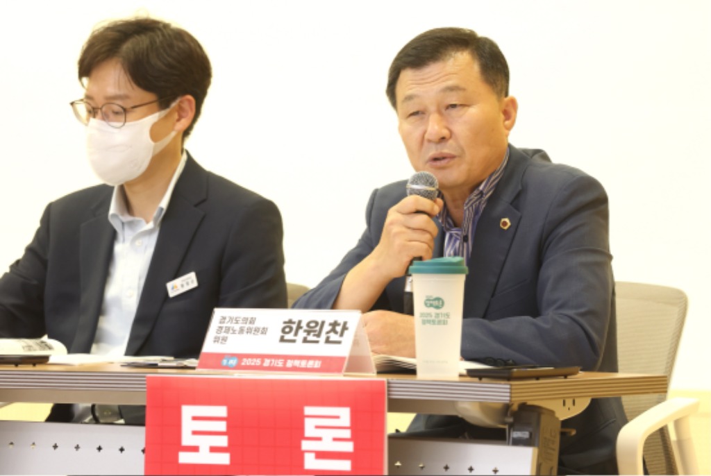 250912 한원찬 의원, 팔달구 상권 활성화 근본 대책 제시.jpg