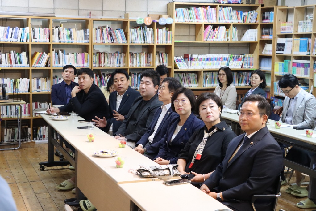 250912 교육행정위원회, 부천 산학교 방문...공교육과 대안교육 아우르는 지원 확대 (2).jpg