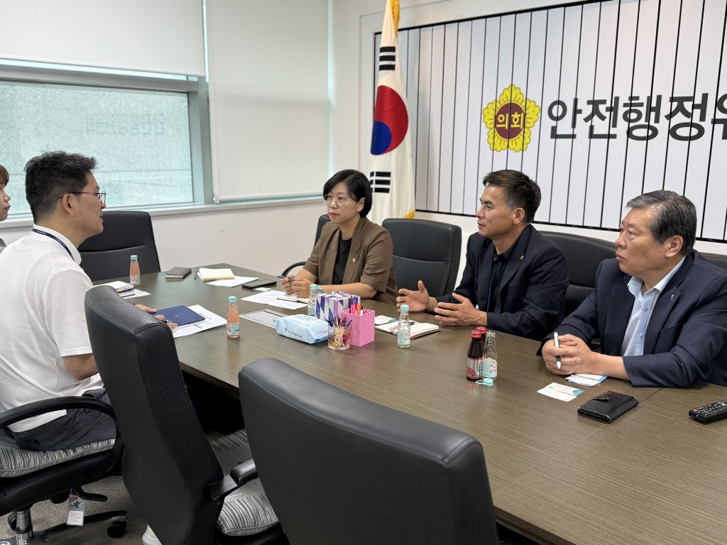 250918 이은미 의원, 안산 고령 보훈대상자 위한 요양병원 위탁의료기관 지정 건의 (1).jpg