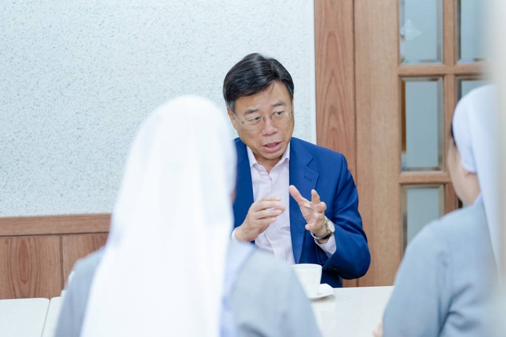 신상진 성남시장, 추석 명절 앞두고 사회복지시설 찾아 위문