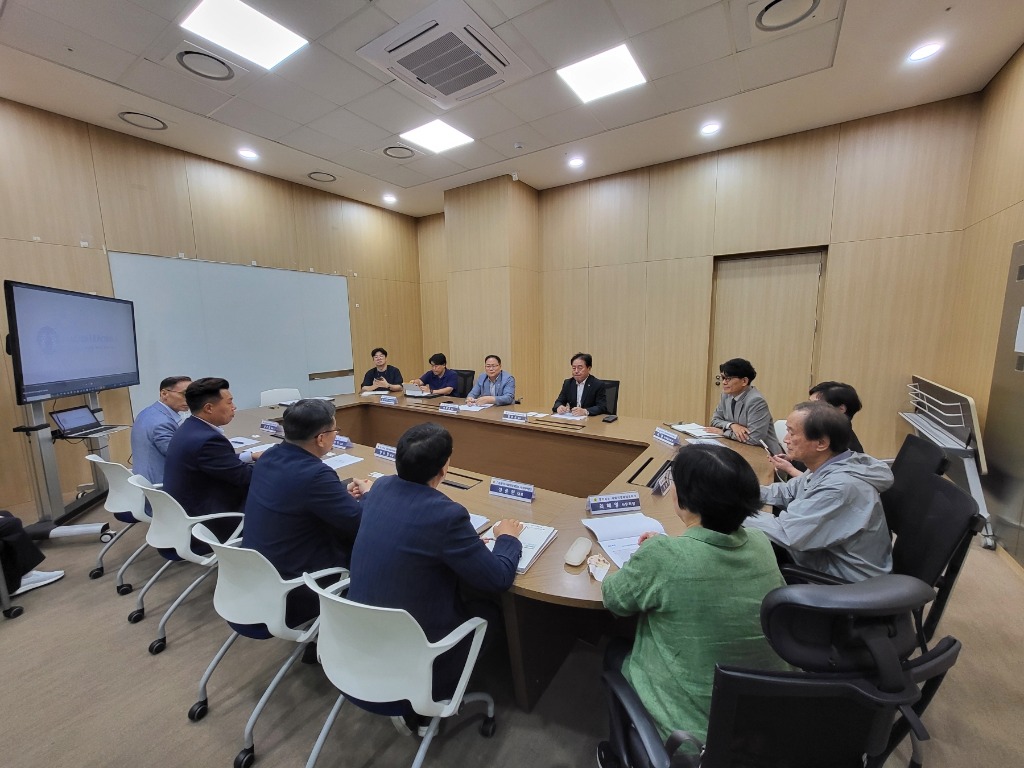 250924 박재용 의원, 경기북부 사회적경제 협의회와 외국인 간병인 도입방안 정담회 가져 (2).jpg