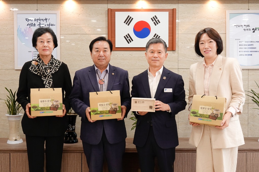 250930 의정정책추진단, 박명숙·이혜원 의원, 양평군에 지역현안 정책과제 제안 (2).jpg