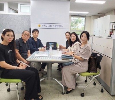 250903 유영일 의원, 삼성초등학교 환경개선 민원 청취.jpg width: 100%; height : 150px