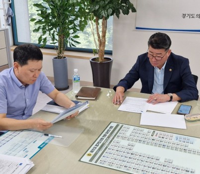 250903 유종상 의원, 북수원 테크노밸리와  K-컬처밸리 사업의  추진상황 점검을 위한 정담회 개최.jpg width: 100%; height : 150px