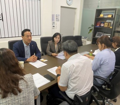 [사진] 경기도의회 황세주ㆍ김용성 의원. 중도장애인 지원방안 모색1.jpg width: 100%; height : 150px