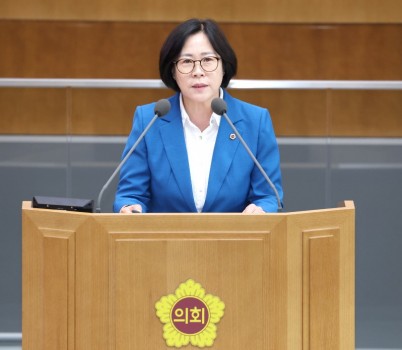 250905 서현옥 의원, _도내 저수지 수질악화 및 평택호 녹조 대응위한 광역차원의 특단 대책 시급_ 촉구발언.jpg width: 100%; height : 150px