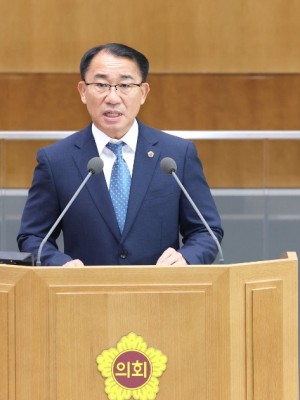 250908 김선영 의원, 대집행부 일문일답 통해 도민의 일상에 실질적 혜택 주는 행정 주문(1).JPG