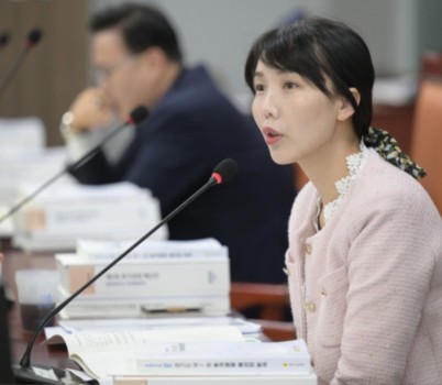 250910 이인애 의원, 2025년 추가경정 예산안에 ‘경기도 청년기본소득’ 사업비 30억원 감액 편성....부적절 지적 (2).jpg width: 100%; height : 150px