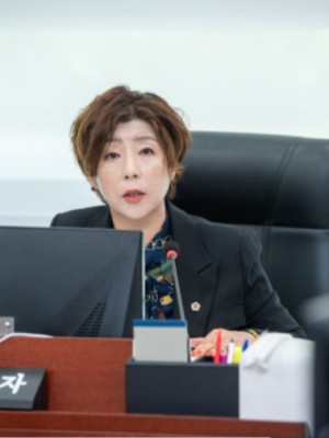 250911 정경자 의원, “기회소득·누구나돌봄, 김동연 지사 역점사업 실질 삭감 없어”.jpg