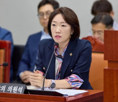 250911 이혜원 의원, 대표발의 ‘출자·출연 기관장 임기 도지사와 일치 조례’ 제정안 상임위 통과...내년 1월 1일부터 시행.jpg width: 100%; height : 150px