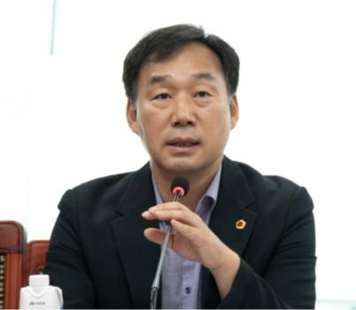 250911 윤종영 의원, “농어민 기회소득, 추계 오류로 67억 감액...예산 효율성 심각하게 훼손”.jpg width: 100%; height : 150px