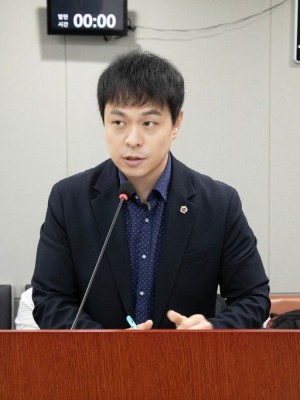 250912 유영일 의원, 경기도 수리할 권리 및 고쳐쓰는 문화의 확산에 관한 조례안 상임위 심사 통과 (1).jpg