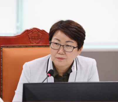 250912 성복임 의원, “군포시민 무시하는 시흥~수원 고속화도로 민간투자사업 추진 질타” (1).JPG width: 100%; height : 150px