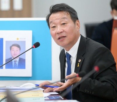 250912 강태형 의원, 12년 만의 감액 추경...건설 분야 예산 106억 삭감 _도민 우려_.jpg width: 100%; height : 150px