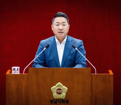 정용한 대표의원.jpg width: 100%; height : 150px