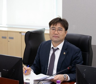 250916 이진형 의원, “과대 세수추계 반복...균형 있는 재정 운영 필요”.JPG width: 100%; height : 150px