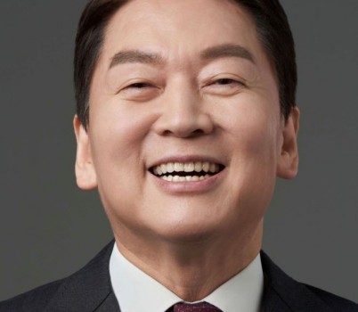 안철수 의원.jpg width: 100%; height : 150px