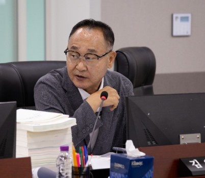 250917 김영민 의원, 취약계층 화재안심보험 실효성 점검과 농축산 방역 예산 안정적 확보 촉구 (2).jpg width: 100%; height : 150px