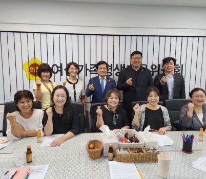 250917 문형근 의원, 0세아 전용 어린이집 도의회방문 정담회 개최 (1).jpg width: 100%; height : 150px