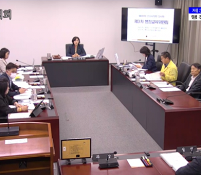 사진.png width: 100%; height : 150px